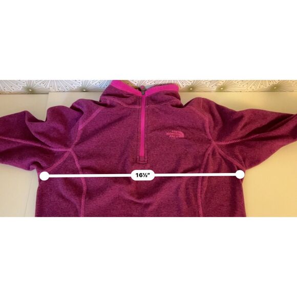 The North Face fleece 1/4 zip pullover in magenta. Size M. - Picture 7 of 9